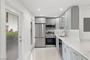 635 12th Avenue, Naples, FL 34102 - MLS#224031099