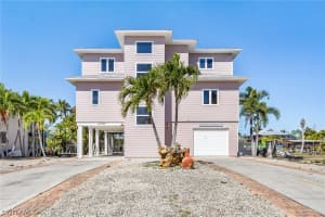 2347 Sycamore Street, ST. JAMES CITY, FL 33956 Sold 01/02/25