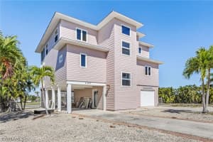 2347 Sycamore Street, ST. JAMES CITY, FL 33956 Sold 01/02/25