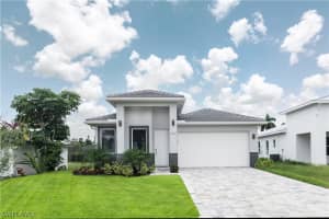 682 105th Ave N, Naples