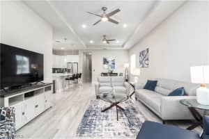 682 105th Avenue, Naples, FL 34108 - MLS#224031158