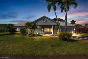152 Saint Andrews Boulevard, NAPLES, FL 34113 Sold 05/20/24