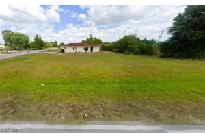 13201/203 1st Street, FORT MYERS, FL 33905 Sold 04/11/25
