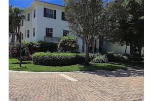 810 Breakaway Lane, NAPLES, FL 34108 Sold 04/21/25