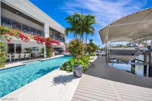 360 Heron Avenue, Naples, FL 34108 Sold 05/08/25