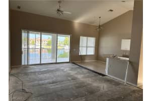 385 Stella Maris Drive, NAPLES, FL 34114 Sold 09/13/24