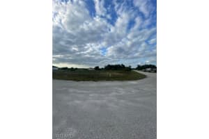 549 Trinity Street, Lehigh Acres, FL 33974 - MLS#224031895