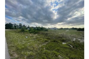 549 Trinity Street, Lehigh Acres, FL 33974 - MLS#224031895