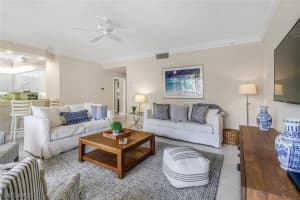 450 Bayfront Place, NAPLES, FL 34102 Sold 07/01/24