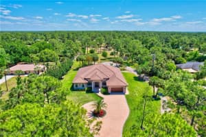 582 15th Street, NAPLES, FL 34117 Sold 11/14/24