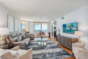 990 Cape Marco Drive, MARCO ISLAND, FL 34145 Sold 05/21/24