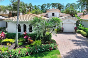 18151 Lagos Way, Naples