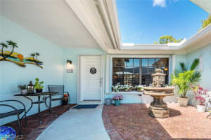 136 Marseille Drive, NAPLES, FL 34112 Sold 07/17/24