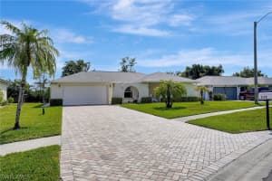 112 Versailles Circle, NAPLES, FL 34112 Sold 09/18/24