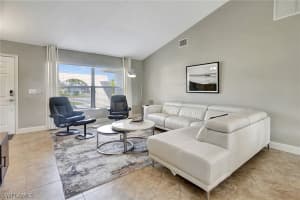 112 Versailles Circle, NAPLES, FL 34112 Sold 09/18/24