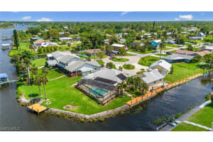 2110 Waylife Court, ALVA, FL 33920 Sold 07/12/24