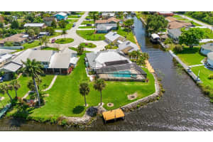 2110 Waylife Court, ALVA, FL 33920 Sold 07/12/24