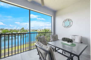 16595 Lake Circle Drive, Fort Myers, FL 33908 Sold 02/26/25