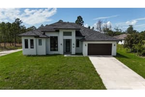 821 Oak Avenue, LEHIGH ACRES, FL 33972 Sold 11/27/24
