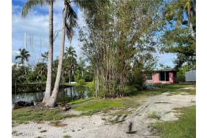 1215 Periwinkle Way, SANIBEL, FL 33957 Sold 11/21/24