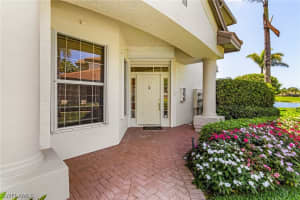 3211 Lancaster Drive, NAPLES, FL 34105 Sold 06/11/24