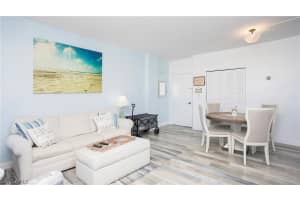 240 Seaview Court, MARCO ISLAND, FL 34145 Sold 08/02/24
