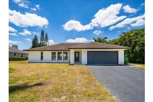 410 Forest Hills Boulevard, NAPLES, FL 34113 Sold 01/17/25