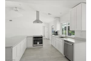 410 Forest Hills Boulevard, NAPLES, FL 34113 Sold 01/17/25