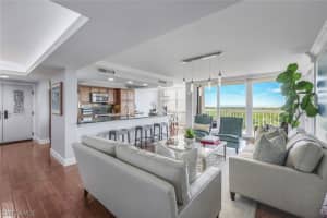 6585 Nicholas Boulevard, NAPLES, FL 34108 Sold 01/24/25