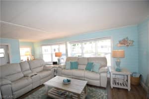 118 Snead Drive, NORTH FORT MYERS, FL 33903 Sold 06/07/24