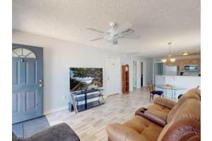 425 Leawood Circle, NAPLES, FL 34104 Sold 06/17/24