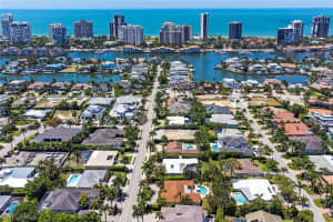 559 Neapolitan Way, NAPLES, FL 34103 Sold 09/02/25