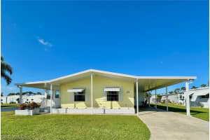 872 Moonlight Dr, North Fort Myers