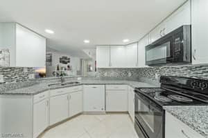 3180 Seasons Way 908, Estero
