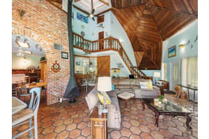 380 Frangipani Avenue, NAPLES, FL 34117 Sold 03/17/25