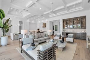 712 Park Shore Court, NAPLES, FL 34103 Sold 10/07/24