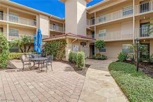 1051 Foxfire Lane, NAPLES, FL 34104 Sold 08/15/24