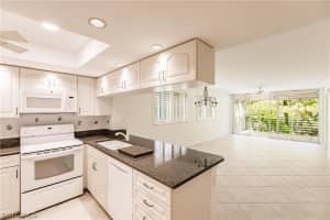 290 Naples Cove Drive, NAPLES, FL 34110 Sold 12/05/24
