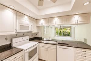 290 Naples Cove Drive, NAPLES, FL 34110 Sold 12/05/24