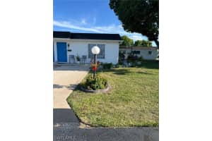 18 Hamlin Court, Lehigh Acres, FL 33936 - MLS#224036202