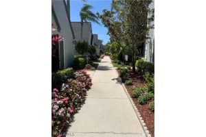 487 Veranda Way, NAPLES, FL 34104 Sold 09/30/24