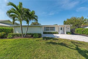 1141 Wisconsin Drive, Naples, FL 34103 Sold 11/27/24