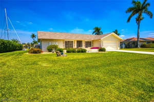 979 Town And River Drive, FORT MYERS, FL 33919 Sold 07/09/24