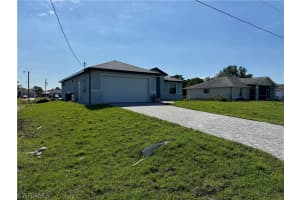 916 Apple Ave, Lehigh Acres, FL 33971, Sold 07/14/25