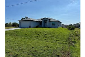 916 Apple Ave, Lehigh Acres, FL 33971, Sold 07/14/25