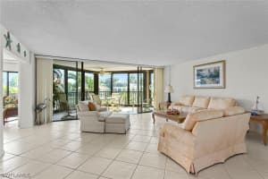 845 Collier Court, Marco Island, FL 34145 Sold 01/28/25