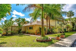 1201 Solana Road, Naples, FL 34103 Sold 08/12/25