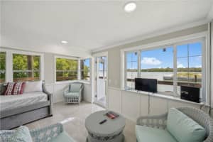 305 Pear Tree Ave, Goodland