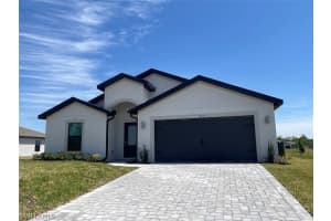 881 Gen D Macarthur Ave, Labelle