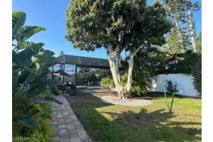 552 Acacia Ln, Nokomis, FL 34275, Sold 12/30/24